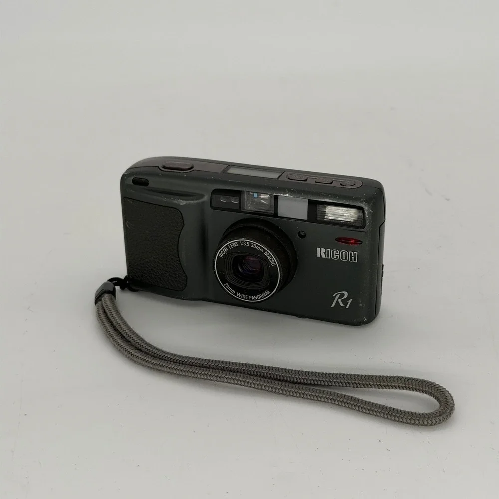 Ricoh R1 35mm Film Camera 30mm f3.5 Macro 24mm Compact Point Shoot For Parts